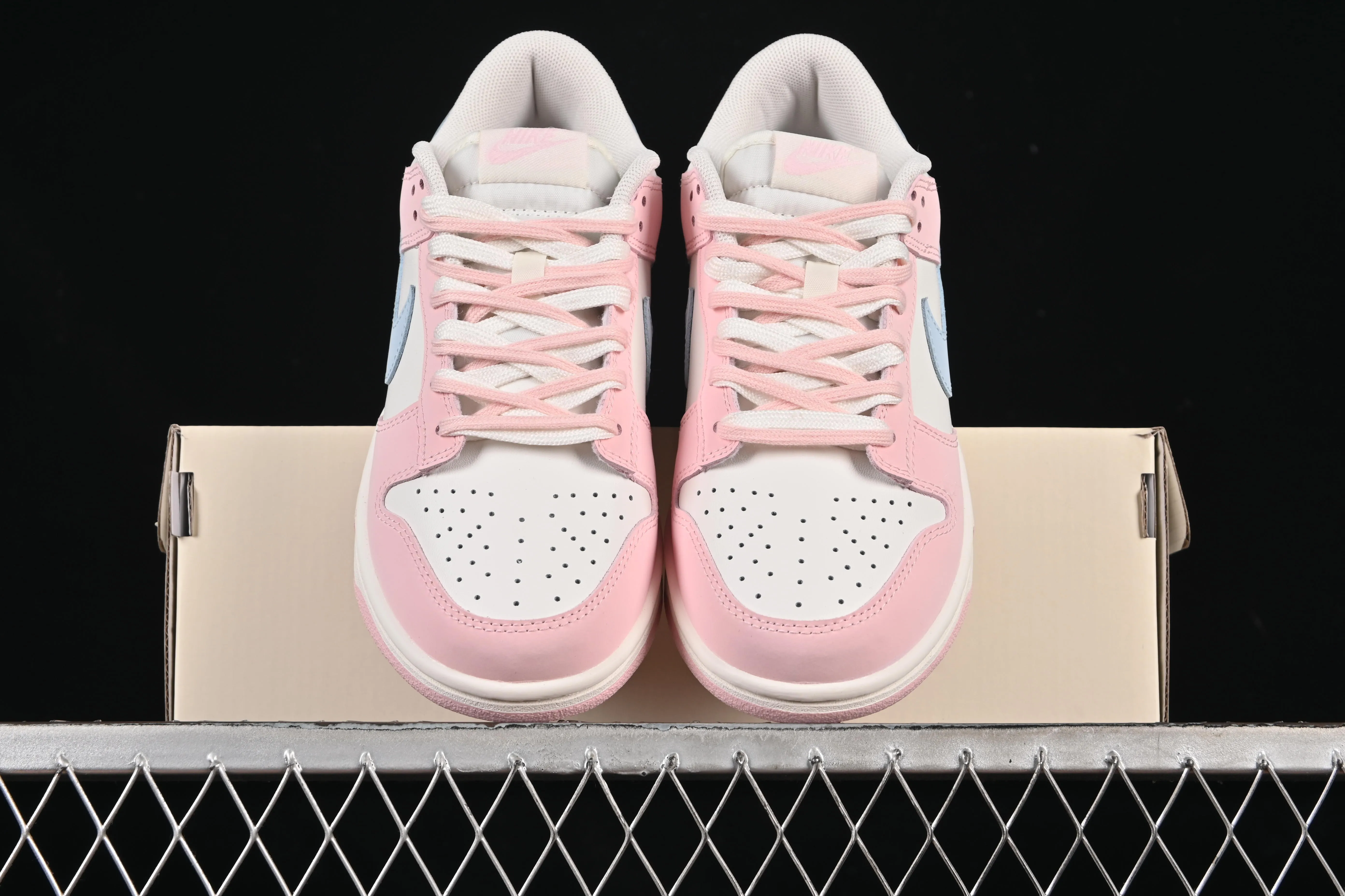All Categories Nk SB Dunk Series Nk SB Dunk Low Low-top sneakers Nike SB Dunk Low "Just Do It" Anniversary high-end custom low-top casual sneakers PB0508-035